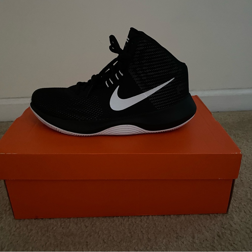 Women’s Nike Air Precision - Never Worn - Brand New w. Box